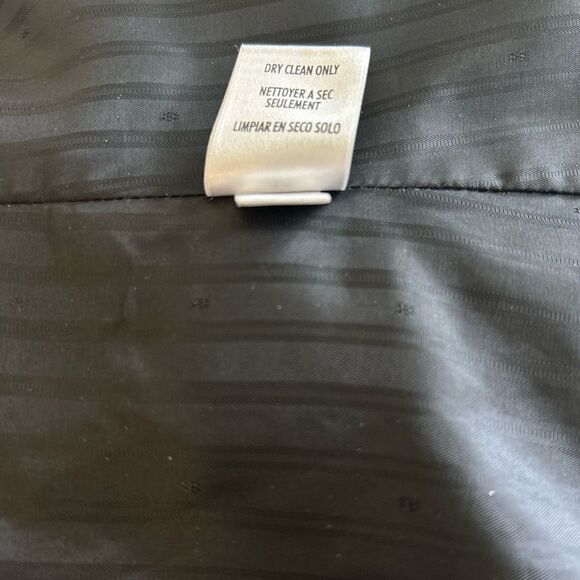 Chic Black Blazer by Petite Sophisticate, One Button Closure, Size 6 - Picture 8 of 9